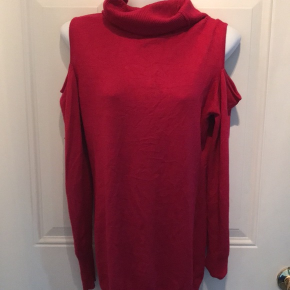 Cold shoulder turtleneck New York and co - Picture 2 of 3